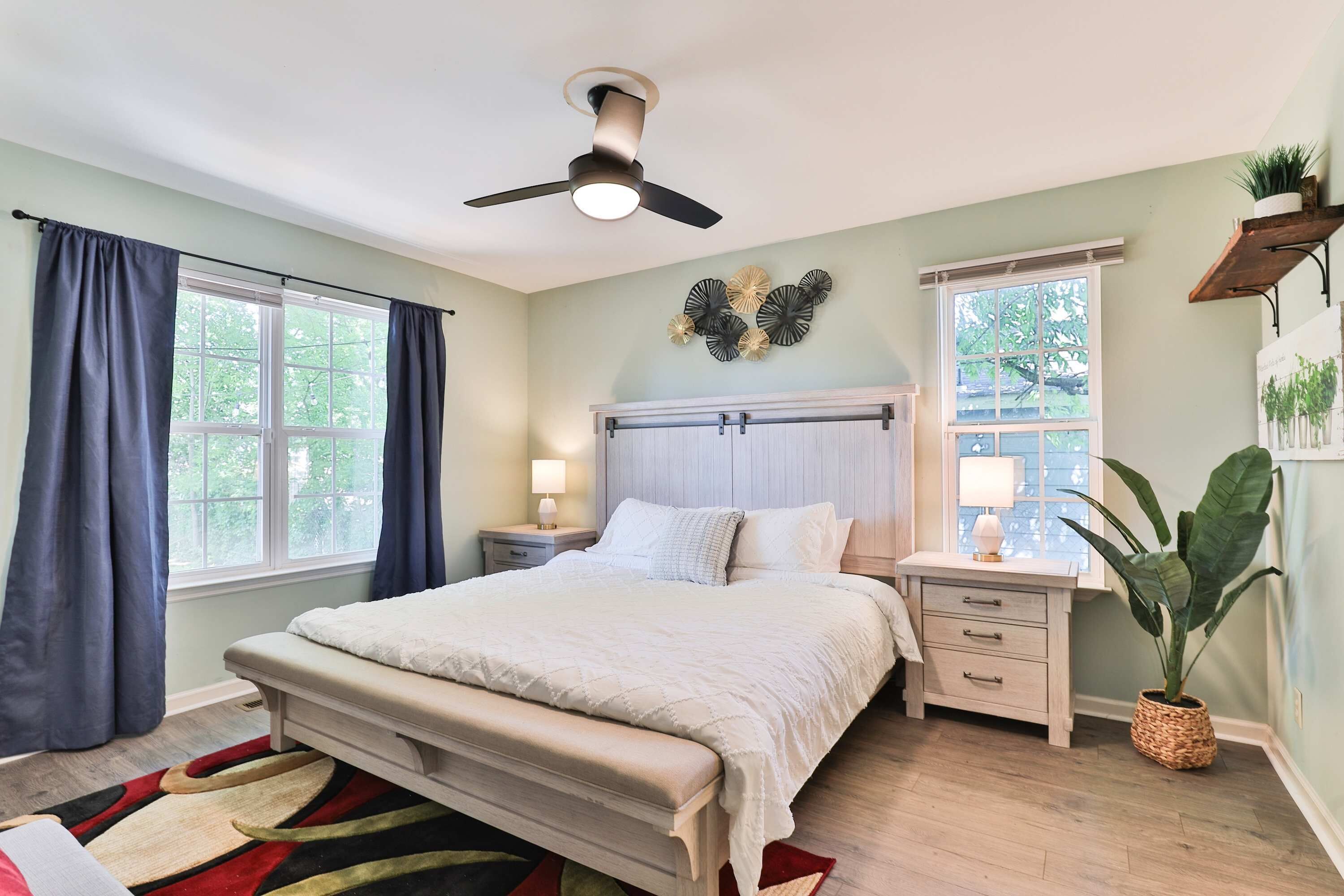 3 bedrooms, desk, iron/ironing board, WiFi