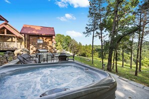Outdoor dining - Antler Summit Trio – For 14 (Branson)