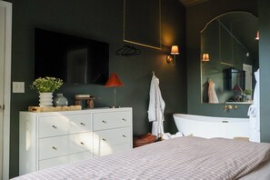 5 chambres, fer et planche à repasser, Wi-Fi gratuit, draps fournis