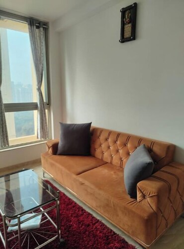 2 BHK Flats for sale in Hiranandani Estate