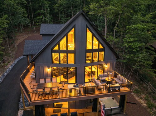 Hot Tub - Nature - Escape - Serenity - Mtn Views