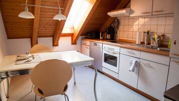 Kühlschrank, Ofen, Herdplatte, Geschirrspüler