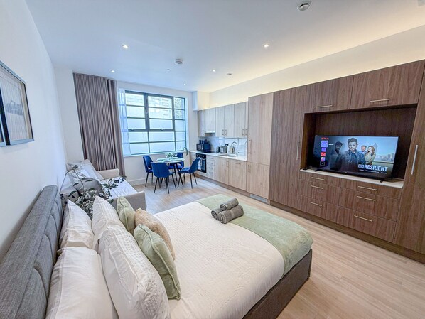 1 bedroom, iron/ironing board, WiFi, bed sheets