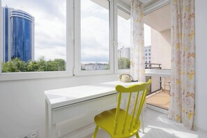 Interior - Colorful Apartment with 2 Bedrooms | Workspace (Warszawa)