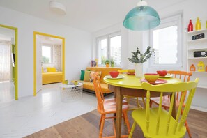 Dining - Colorful Apartment with 2 Bedrooms | Workspace (Warszawa)