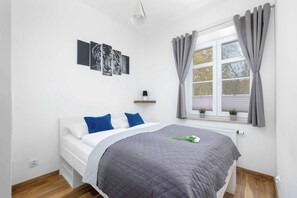 2 bedrooms, iron/ironing board, WiFi, bed sheets - Bohaterów Wrześna 31B | Stylish Apartment | Parking (Świnoujście)