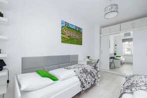 2 bedrooms, desk, iron/ironing board, WiFi - Modern Apartment for 6 Persons | Parking, Balcony (Świnoujście)