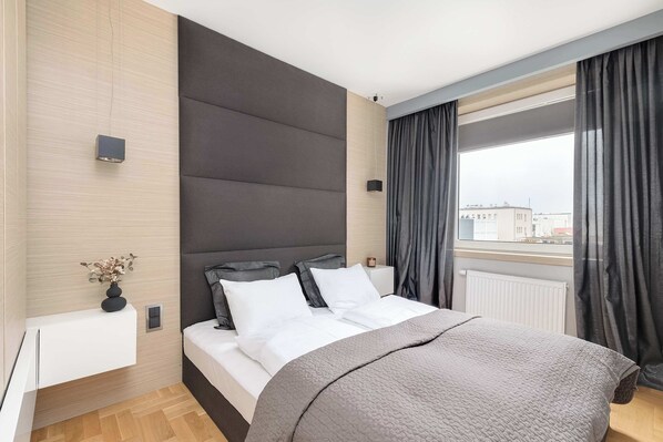 1 chambre, fer et planche à repasser, lit de bébé portatif, Wi-Fi