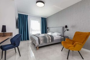 4 bedrooms, desk, iron/ironing board, WiFi - Sun Towers 125 | Prestige Apartment | Parking (Świnoujście)