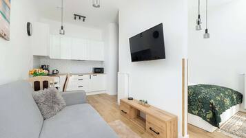 1 bedroom, iron/ironing board, travel cot, WiFi