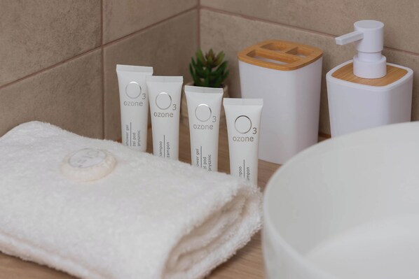 Shower, hair dryer, towels, shampoo - Comfortable Apartment | Parking, 5 min to the Beach (Chłapowo)