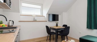 Comfortable Apartment | Parking, 5 min to the Beach