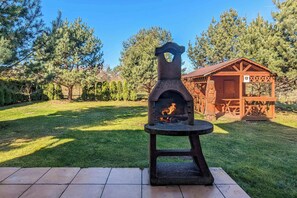 Property grounds - Spacious Apartment | 3 Bedrooms, Sauna, Garden (Chłapowo)