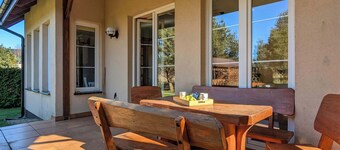 Spacious Apartment | 3 Bedrooms, Sauna, Garden