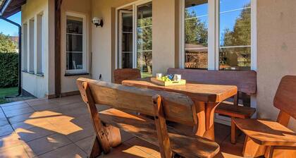 Spacious Apartment | 3 Bedrooms, Sauna, Garden