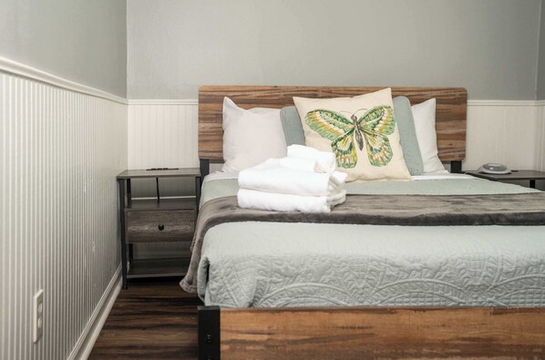 4 bedrooms, WiFi, bed sheets