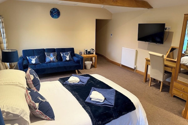 Family Double Room, Pets Allowed | Free WiFi