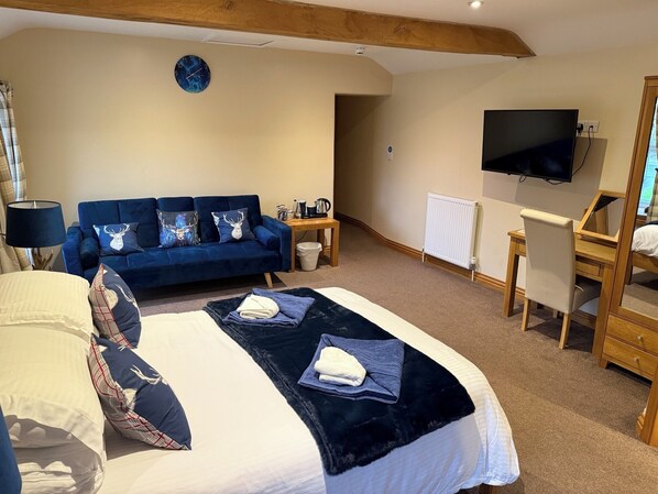 Family Double Room, Pets allowed | Free WiFi - the Star Inn (Weaverthorpe)