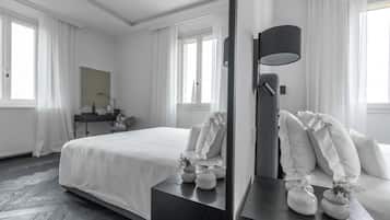 Doppelzimmer, Hügelblick | Zimmersafe, Schreibtisch, Verdunkelungsvorhänge, schallisolierte Zimmer