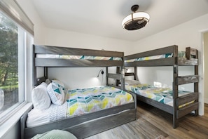 3 Schlafzimmer, Bügeleisen/Bügelbrett, WLAN, Bettwäsche