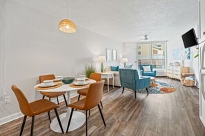 Dining - "Ocean Bleu" 1BR Oceanview Located in Caravelle (Myrtle Beach)