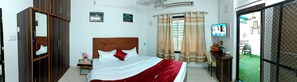 3 habitaciones, tabla de planchar con plancha, wifi y ropa de cama 