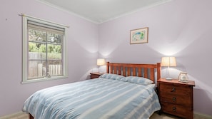 3 habitaciones, tabla de planchar con plancha, cuna de viaje y wifi 