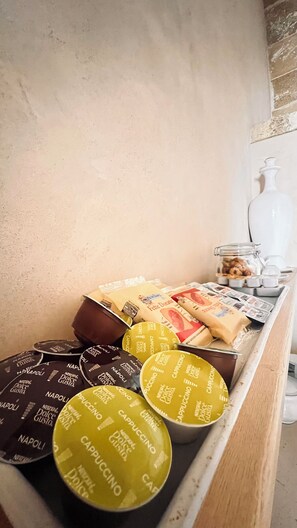 Food and drink - King Room with Private Jacuzzi in Historic House - Borgo Don Ciccio (Felline)