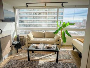 Televisión, oficina