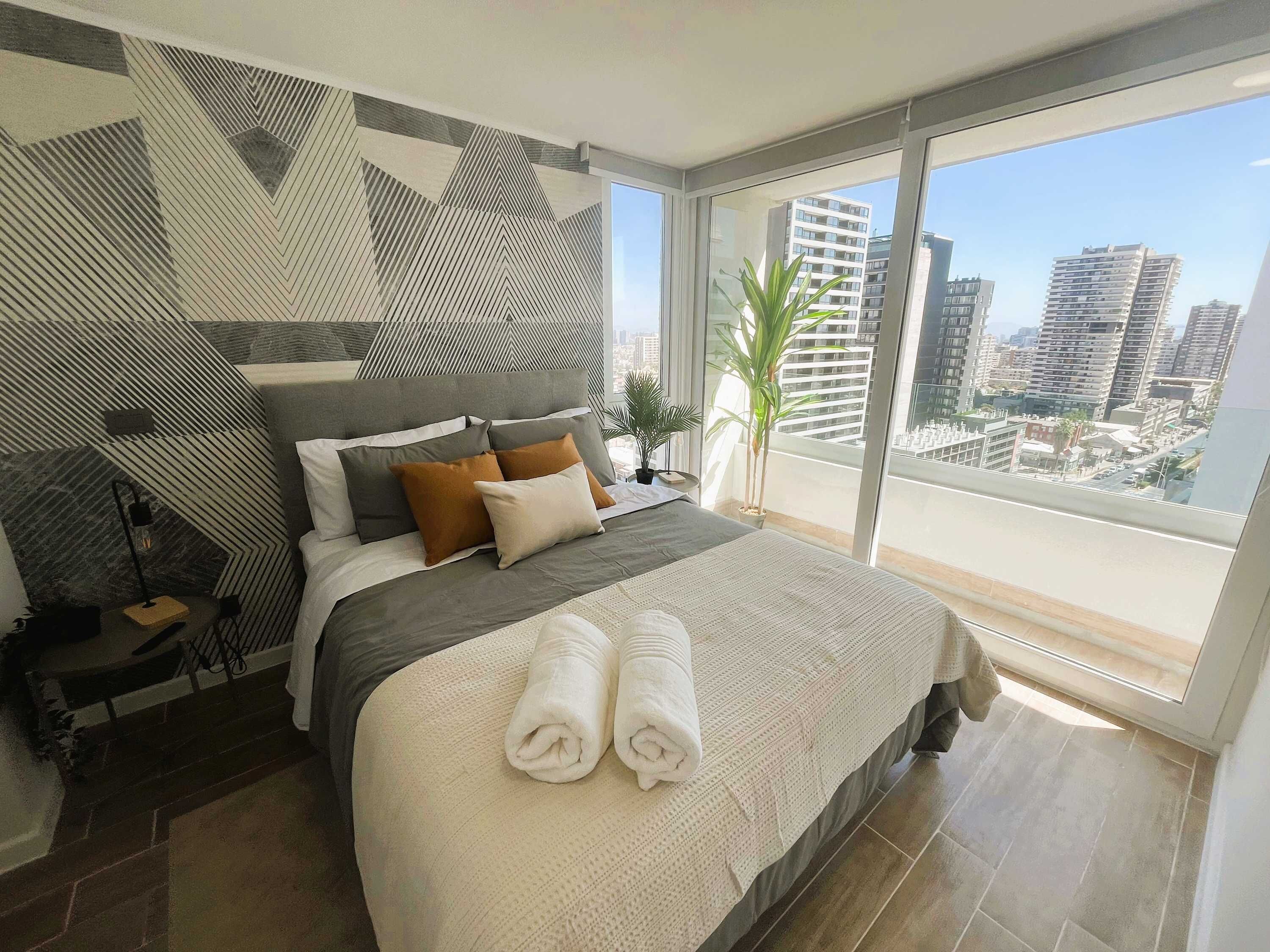 1 dormitorio, tabla de planchar con plancha, wifi y ropa de cama