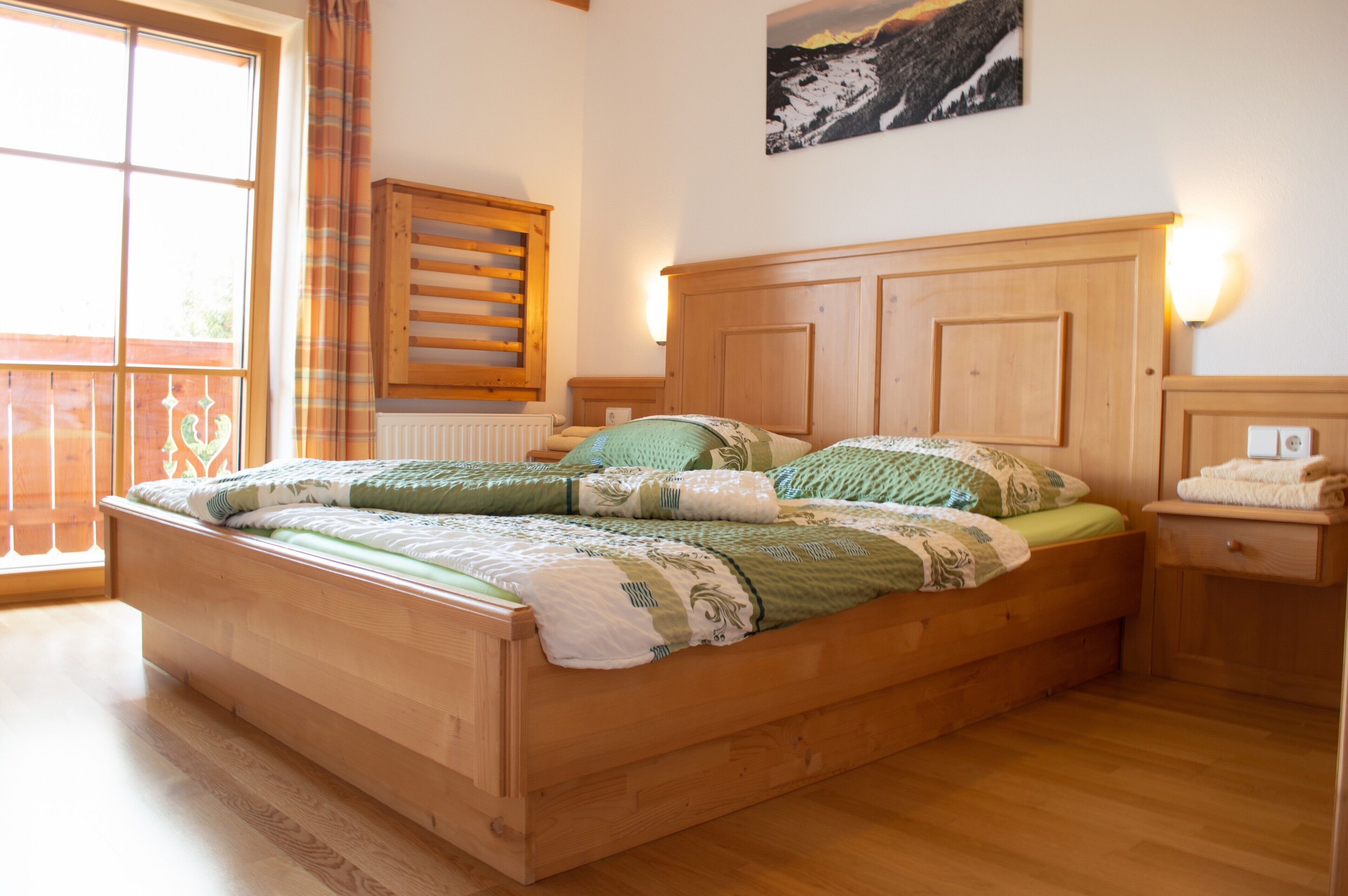 2 bedrooms, WiFi, bed sheets