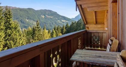 Apartment 'Edelweis' with Shared Terrace, Balcony and Wi-Fi