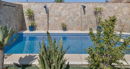 Apartment 'Fran' with Shared Pool and Terrace