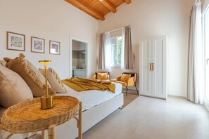 4 soverom, strykejern/-brett, wi-fi (inkludert) og sengetøy