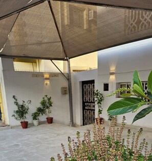 Exterior detail - إقامة راقية قرب المسجد النبوي 1 (Madinah)