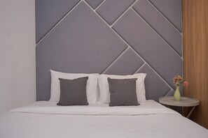 Standard Studio - Tidy And Restful Studio At Serpong Garden Apartment (Cisauk)