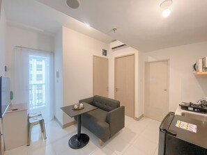 Standard Apartment - Restful And Good Deal 2Br At Tokyo Riverside Pik 2 Apartment (Teluknaga)