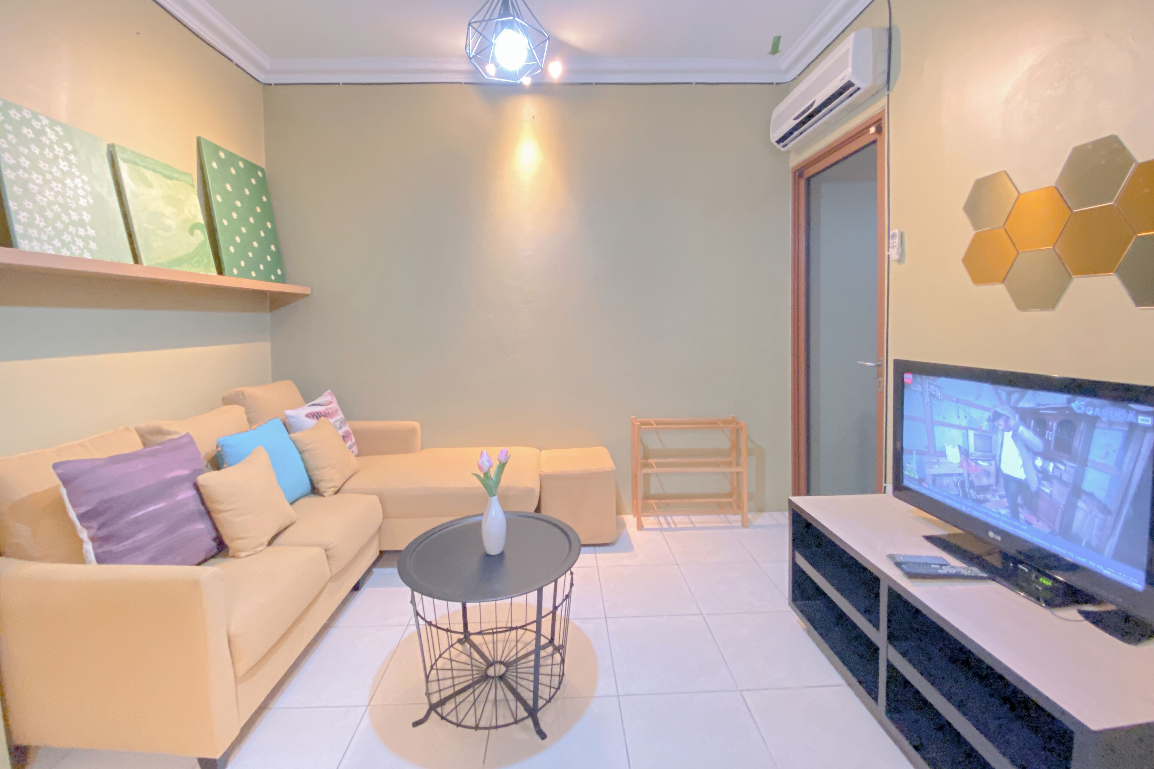 Standard Apartment | Living room