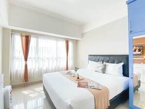 Standard Studio - Restful Studio Apartment At Springlake Summarecon Bekasi (Bekasi)