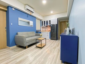 Standard Apartment | Living room