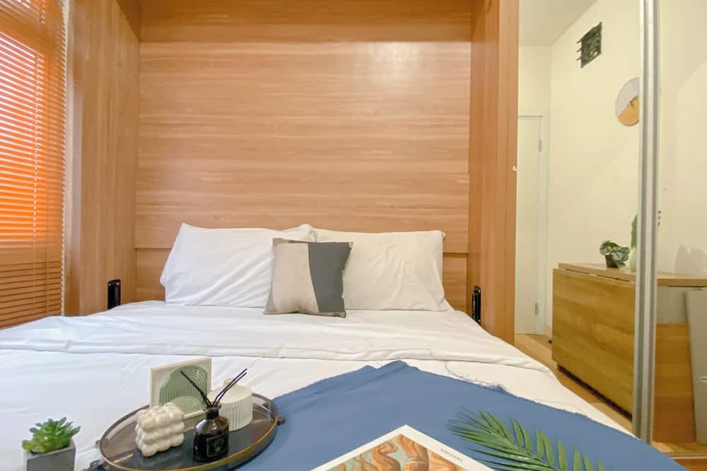 Cozy Living 2Br At Green Pramuka City Apartment