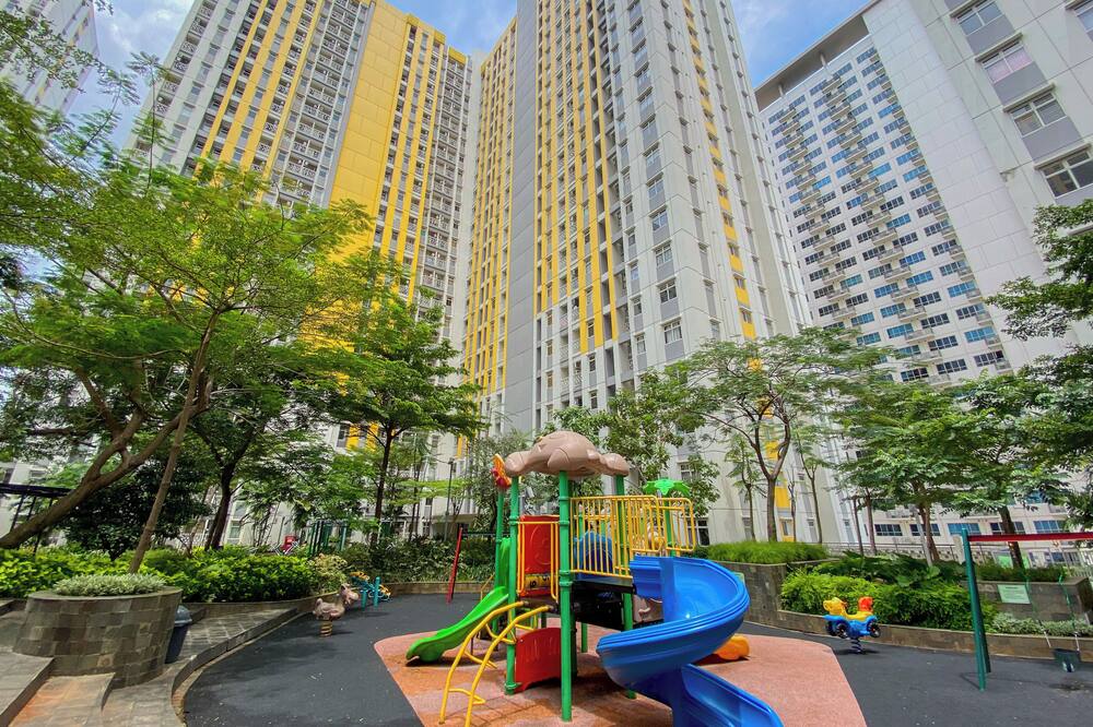 Good And Comfy 2Br At Springlake Summarecon Bekasi Apartment