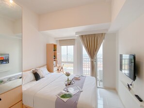 Standard Studio - Cozy And Enjoy Studio At Tokyo Riverside Pik 2 Apartment (Teluknaga)