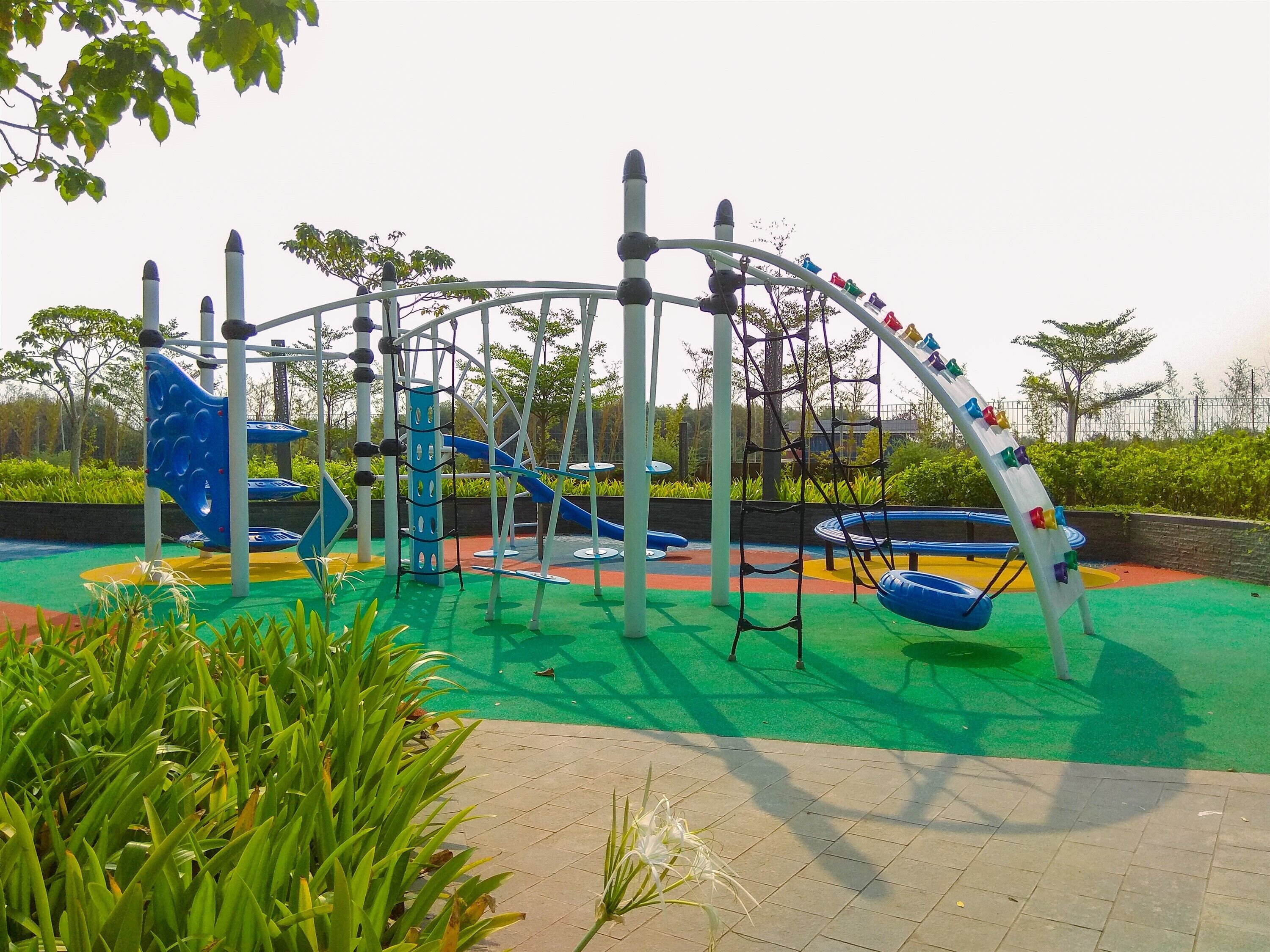 Área de juegos infantiles al aire libre