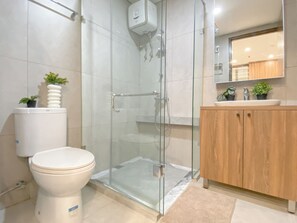 Standard Studio | Bathroom - Spacious And Homey Studio Apartment At Pollux Chadstone (Cikarang)