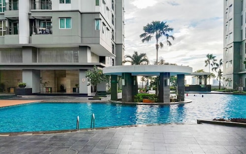 Nice And Cozy 3Br Apartment At Thamrin Residence