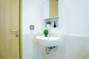 Apartemen Standar | Kamar mandi