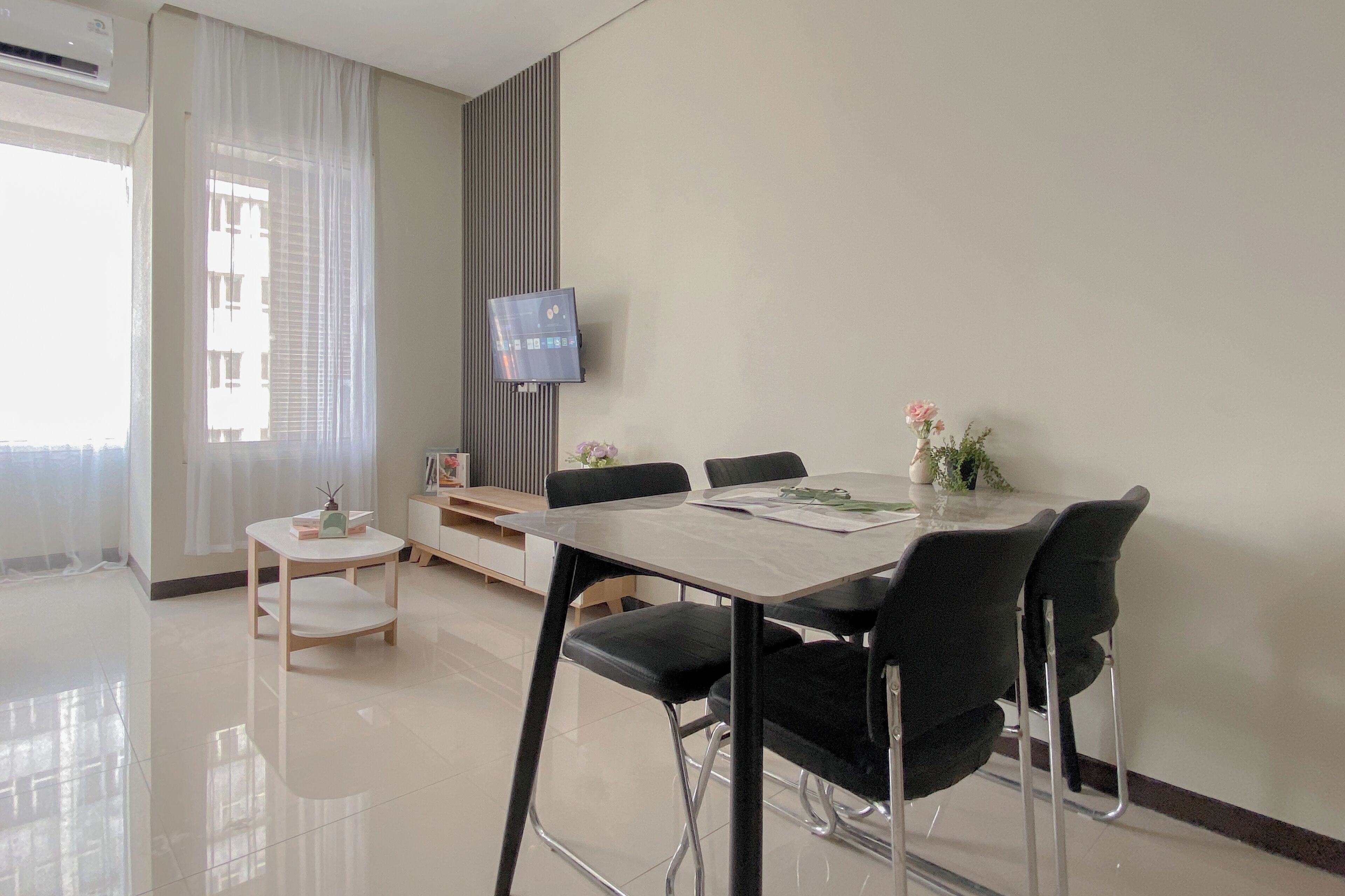 Standard Apartment | Dining room