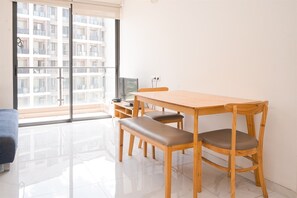 Standard Apartment | Dining room