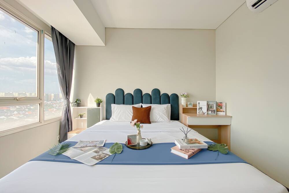 Brand New And Restful 2Br At Nifarro Park Apartment